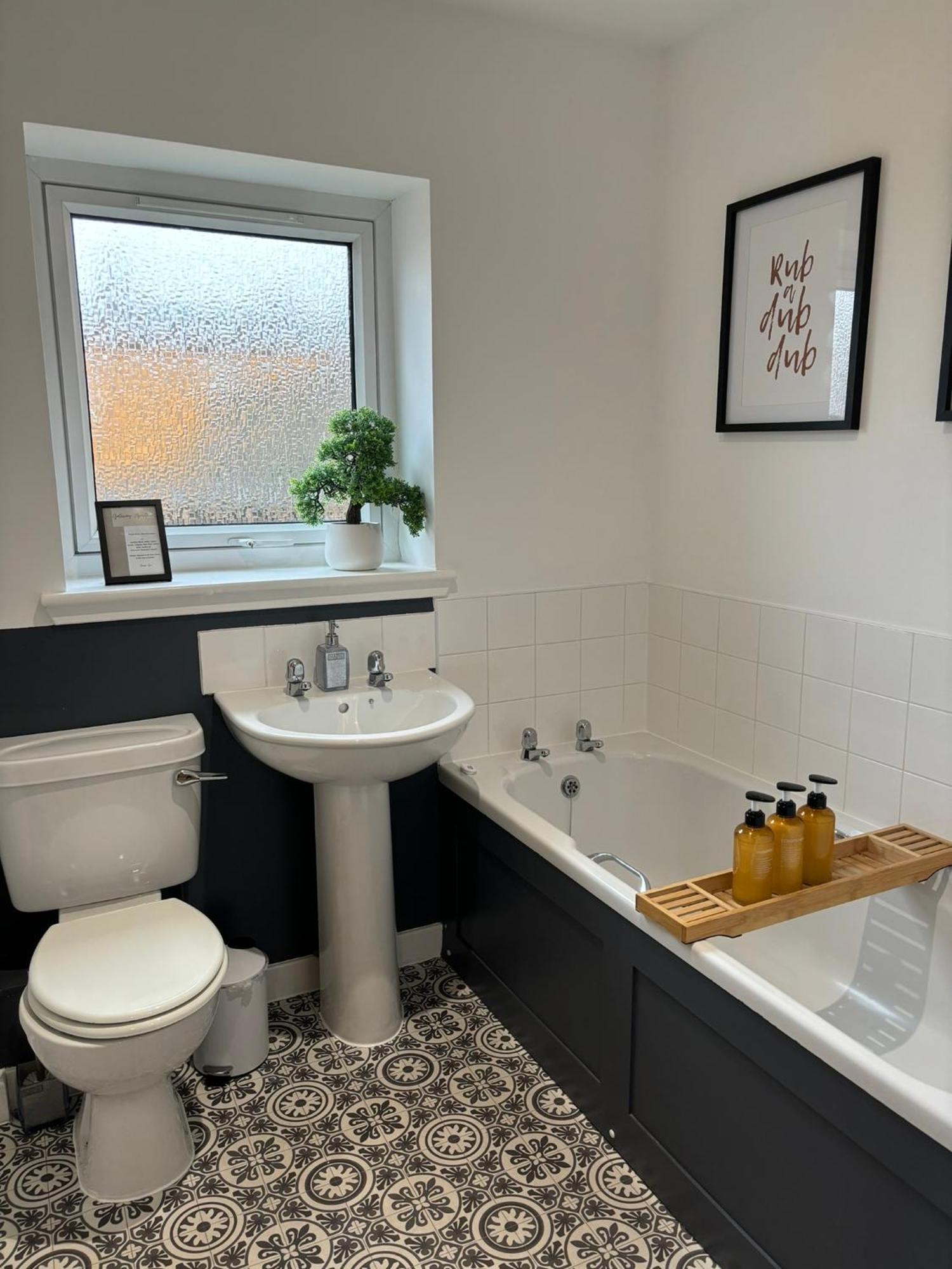 אינברנס Gateway Apartment מראה חיצוני תמונה