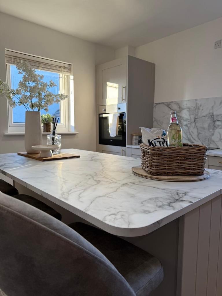 אינברנס Gateway Apartment מראה חיצוני תמונה
